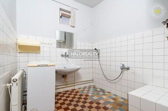 Realitná kancelária HALO reality a Mgr. Štefan Szikela, kont