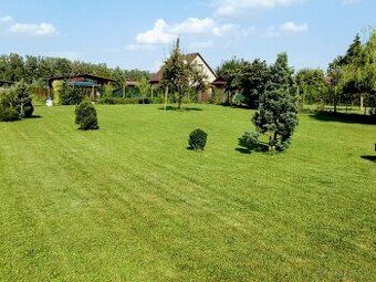 Predam záhrady/stavebne pozemky s výmerou 400 až 1.100m2 v z