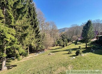 ​Hľadáte únik z tempa mesta? Táto rekreačná chata (80 m²) pr