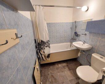 Do dlhodobého PRENÁJMU ponúkame 1 izbový byt /28 m2 /na ul. 