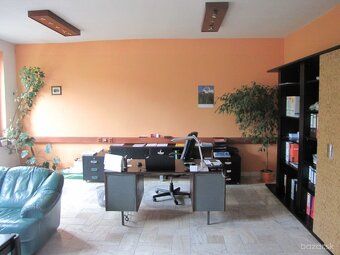 Priestory na prenájom 210 m2, obchodný, skladový, výrobný.
N