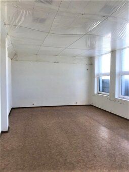 Ponúkame Vám na predaj skladové - výrobné - obchodné priesto