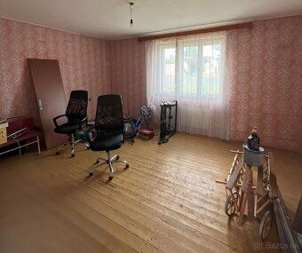 Popis: VIDIECKY DOM NA PRIESTRANNOM POZEMKU – KÚTY, TICHA UL