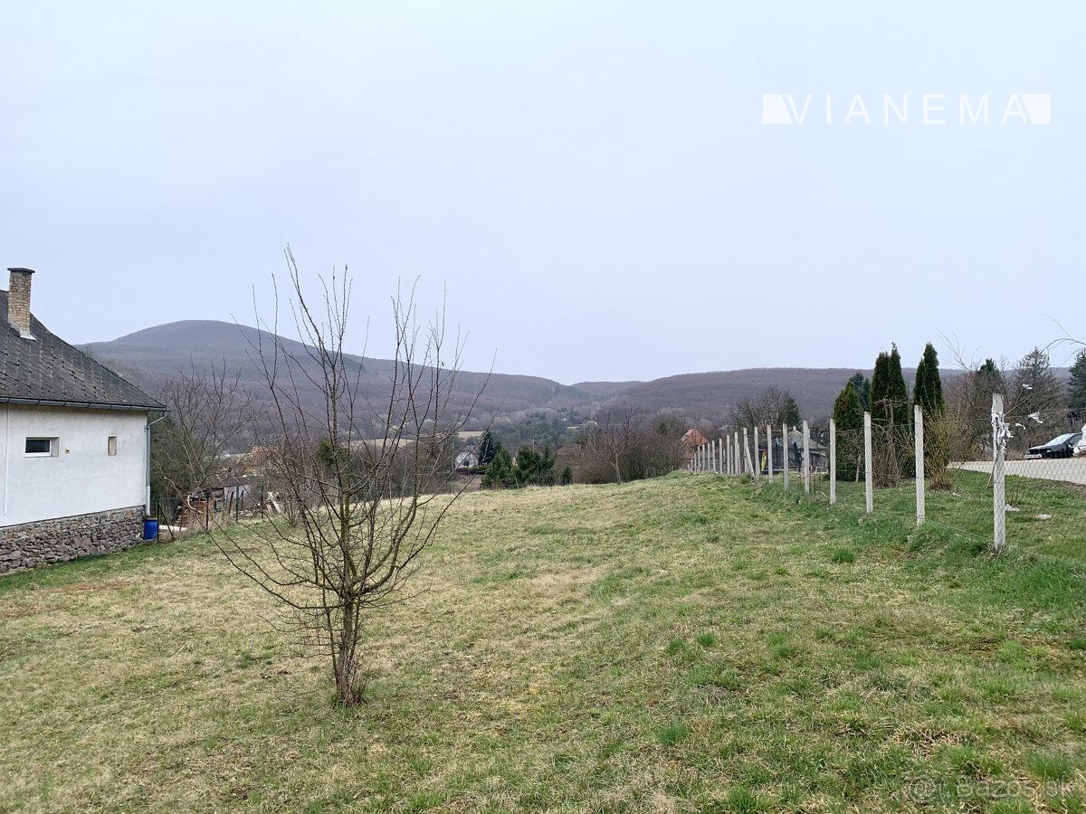 Hľadáte pokojné bývanie mimo mesta, ale s rýchlym dosahom do