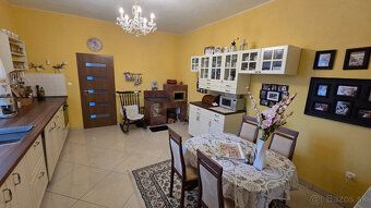 Ponúkame na predaj priestranný rodinný dom po rozsiahlej rek