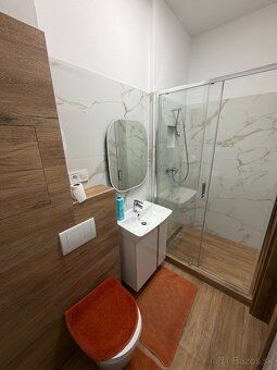 Ponúkame Vám na prenájom obchodné priestory vo Svite na ulic