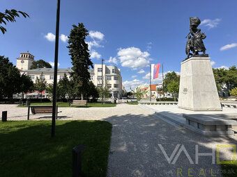 Typ: Kancelárie Ulica: Námestie Slovenského národného povsta
