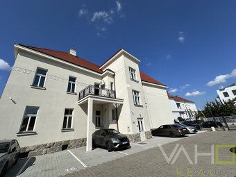 Typ: Kancelárie Ulica: Námestie Slovenského národného povsta