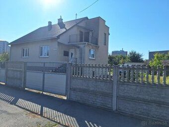 JEDINEČNÁ PONUKA! na predaj starší dom s veľkou záhradou na 