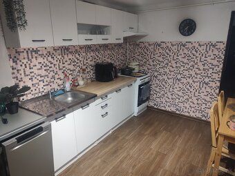Znížená cena Ponúkame na predaj rodinný dom v meste Skalica 