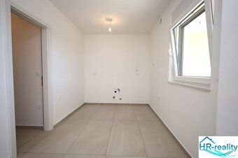 Ponúkame Vám na predaj priestranný moderný apartmán v nocvos