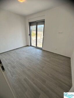 HR-reality ponúka na predaj, 4 izbový byt 92 m2 na predaj na
