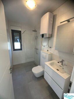 HR-reality ponúka na predaj, 4 izbový byt 92 m2 na predaj na