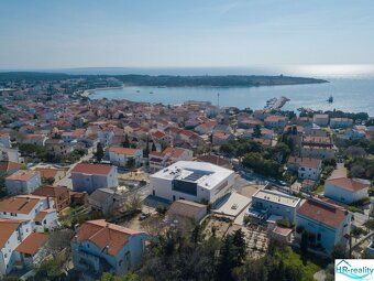 Ponúkame na predaj krásne zariadený 2 izbovýi byt o celkovej