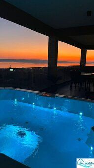Ponúkame na predaj luxusný penthouse v Kaštele, len pár minú
