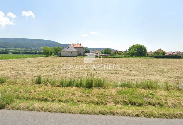 Typ: Pozemok pre rodinné domy Ulica: Kňažice Obec: Žitavany
