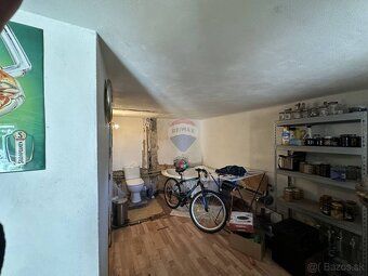 RK Remax ponúka na predaj rodinný dom s pozemkom o rozlohe 9