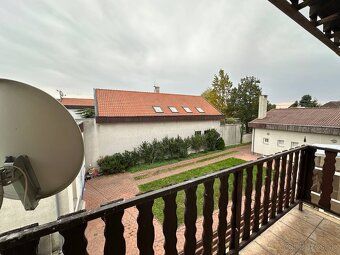 #4097
Ponúkame Vám na prenájom samostatné izby v 2-podlažnom