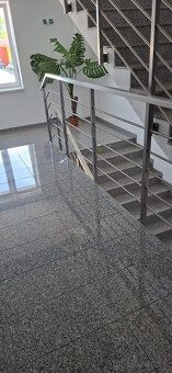 Ponúkame na predaj zrekonštruovanú garsónku o výmere 20 m2 s