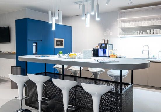 📍 Pribinova 4, Staré Mesto, Bratislava
Serviced offices, vir