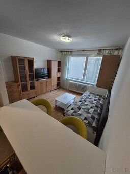 Dobrý deň, hľadám bývanie v Dubnici n.V.,najlepšie Centrum I
