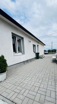 Ponúkame exkluzívne na predaj kompletne zrekonštruovaný rodi
