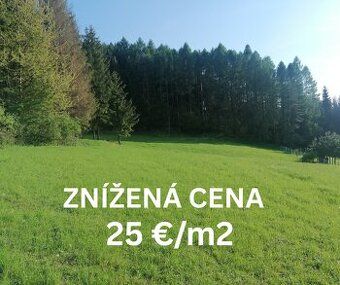 Ponúkame Vám na predaj slnečný rovinatý stavebný pozemok so 