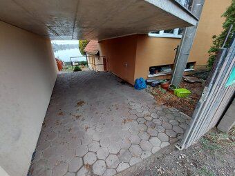 Ponúkame na predaj murovanú poschodovú chatu o rozlohe 150 m