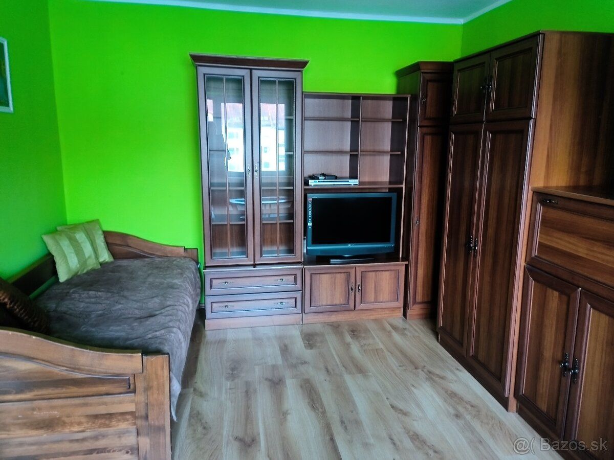 Dám do prenájmu jedno izbový byt v Kysuckom Novom Meste na s