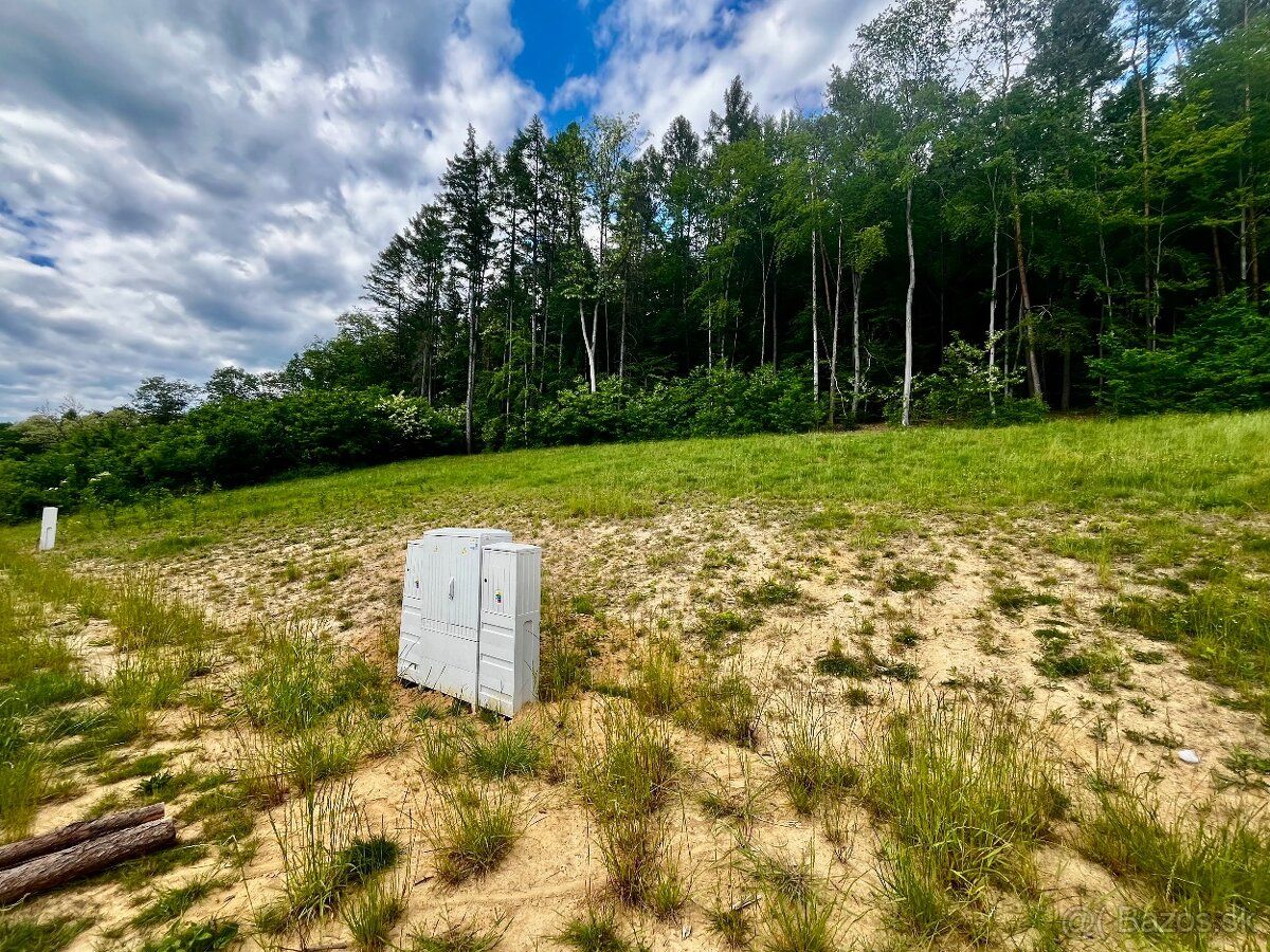 🏡Ponúkame na predaj 3 samostatné stavebné parcely, nachádzaj
