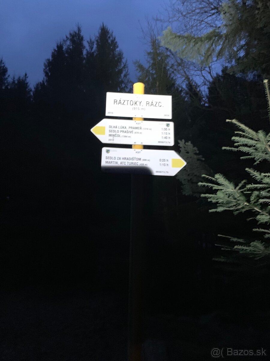 Predám lesný pozemok pod Martinskými Hoľami, má rozlohu 9650