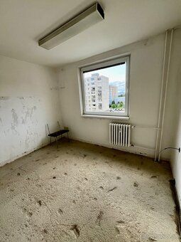 🏡Ponúkame na predaj priestranný 3 izbový byt s balkónom o vý