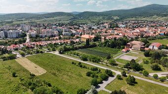 Typ: Pozemok pre rodinné domy Obec: Modra
DEVELOPERSKÝ POZEM