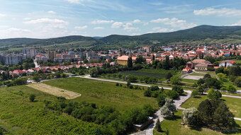 Typ: Pozemok pre rodinné domy Obec: Modra
DEVELOPERSKÝ POZEM