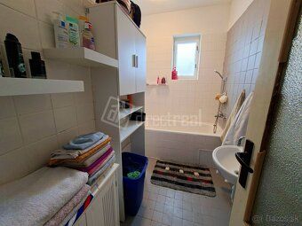 EXKLUZÍVNE na predaj 5i rodinný dom v Lúčnici nad Žitavou, 5