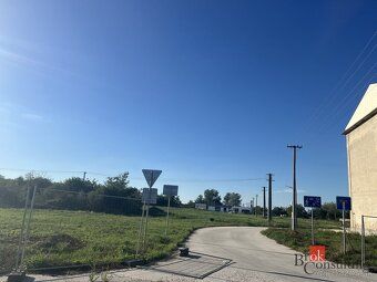 Ponúkame na predaj stavebný pozemok o výmere 801 m2 v novo v
