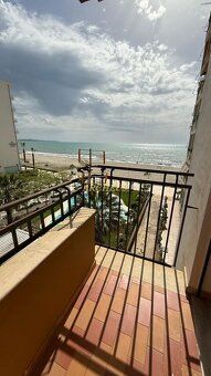 🌴3-IZBOVÝ APARTMÁN S PRIAMYM VÝHĽADOM NA MORE – ALBÁNSKO, DR