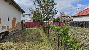 DAJAreality ponúka na predaj rodinný dom určený na zbúranie,