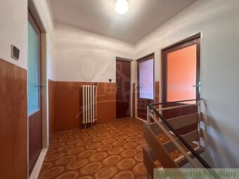 Ponúkame na predaj veľký 5 izbový rodinný dom v tichej ulici