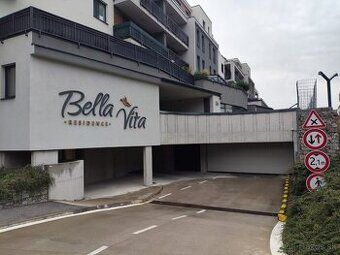 Prenajmem dve garazove statia na Tupeho 34 v Bella Vita Resi