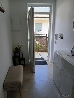 Ponúkam na prenájom trojizbový 75 m2, kompletne zariadený 3 