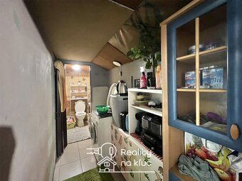 Reality na kľúč Vám ponúka na predaj holodom v obci Trávnica