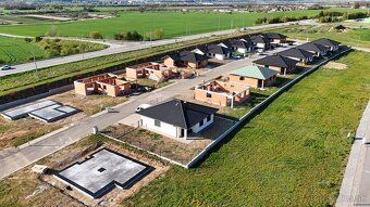 Ponúkame Vám na predaj novostavbu 5- izbového jednopodlažnéh