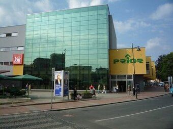 Ponúkame na prenájom ihneď k dispozícii svetlý klimatizovaný