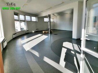 P50029-25BB Ponúkame na prenájom exkluzívny obchodný priesto