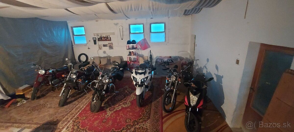Od 1.10.2022
Ak nemáš kde prezimovať motorku ponúkame na pre