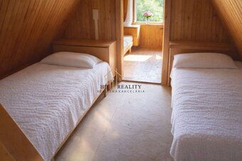 Realitná kancelária HD Reality ponúka na predaj útulnú zrubo