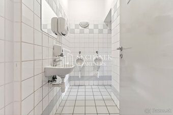 SUCHÁNEK & PARTNERS Vám ponúka na prenájom atraktívny komerč