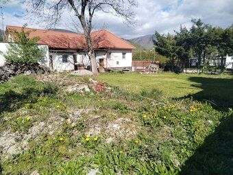 Exkluzívne ! ! !
AstonReal ponúka na predaj 5 izbový Rodinný