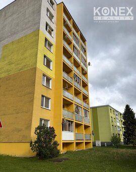 ID:4130
Ponúkame na predaj priestranný 3-izbový byt vo Veľko